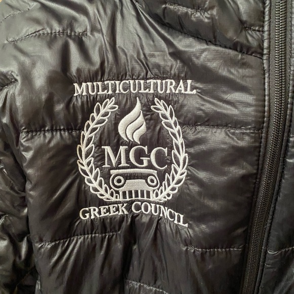 Women’s Patagonia Jacket - Picture 3 of 13